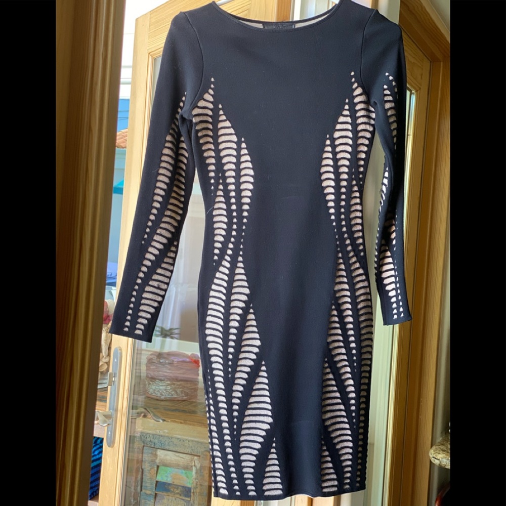 RVN dress Black with cut out in nude /gold sparkle